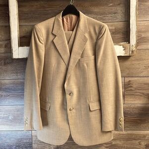 Men’s 3 pc Tan Dress Suit Size 42R, Made in Poland